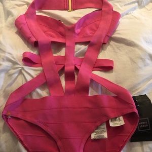 Herve Leger NWT bandage one PC swim